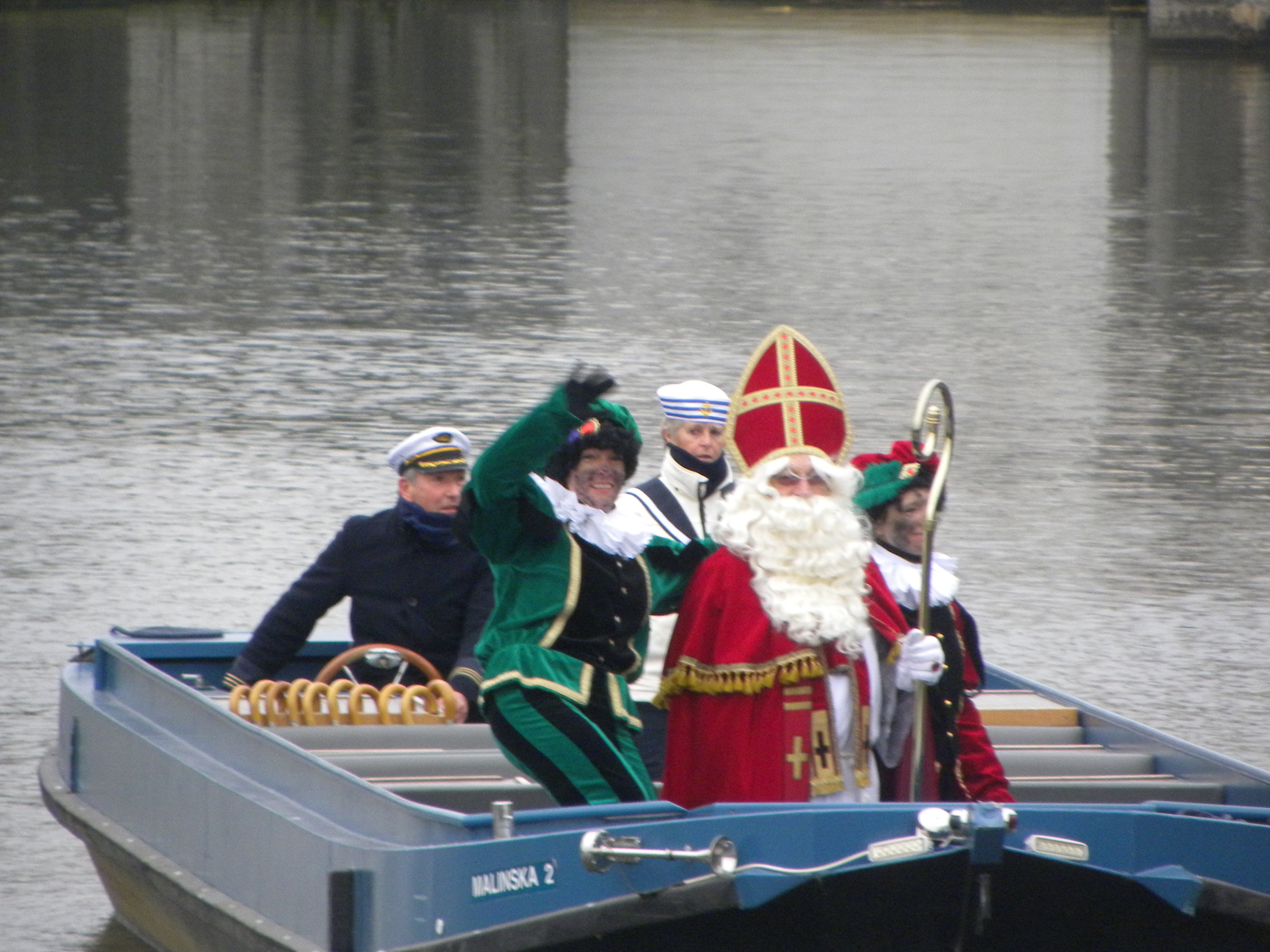 Sint Niklaas komt aan in de Malinska-boot